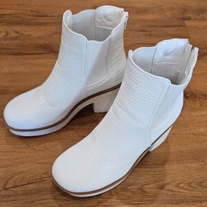 Pierre Dumas White Ankle Boots with Knit Upper